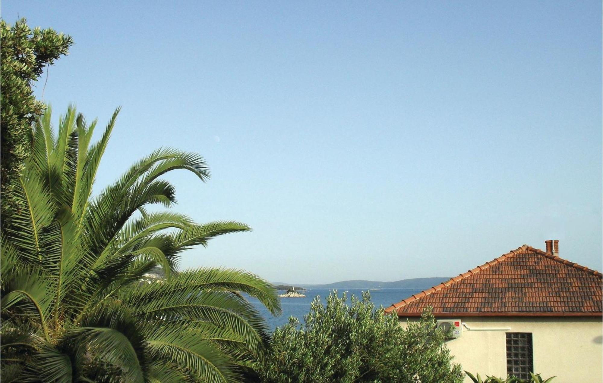 Awesome Home In Seget Vranjica With Wifi المظهر الخارجي الصورة