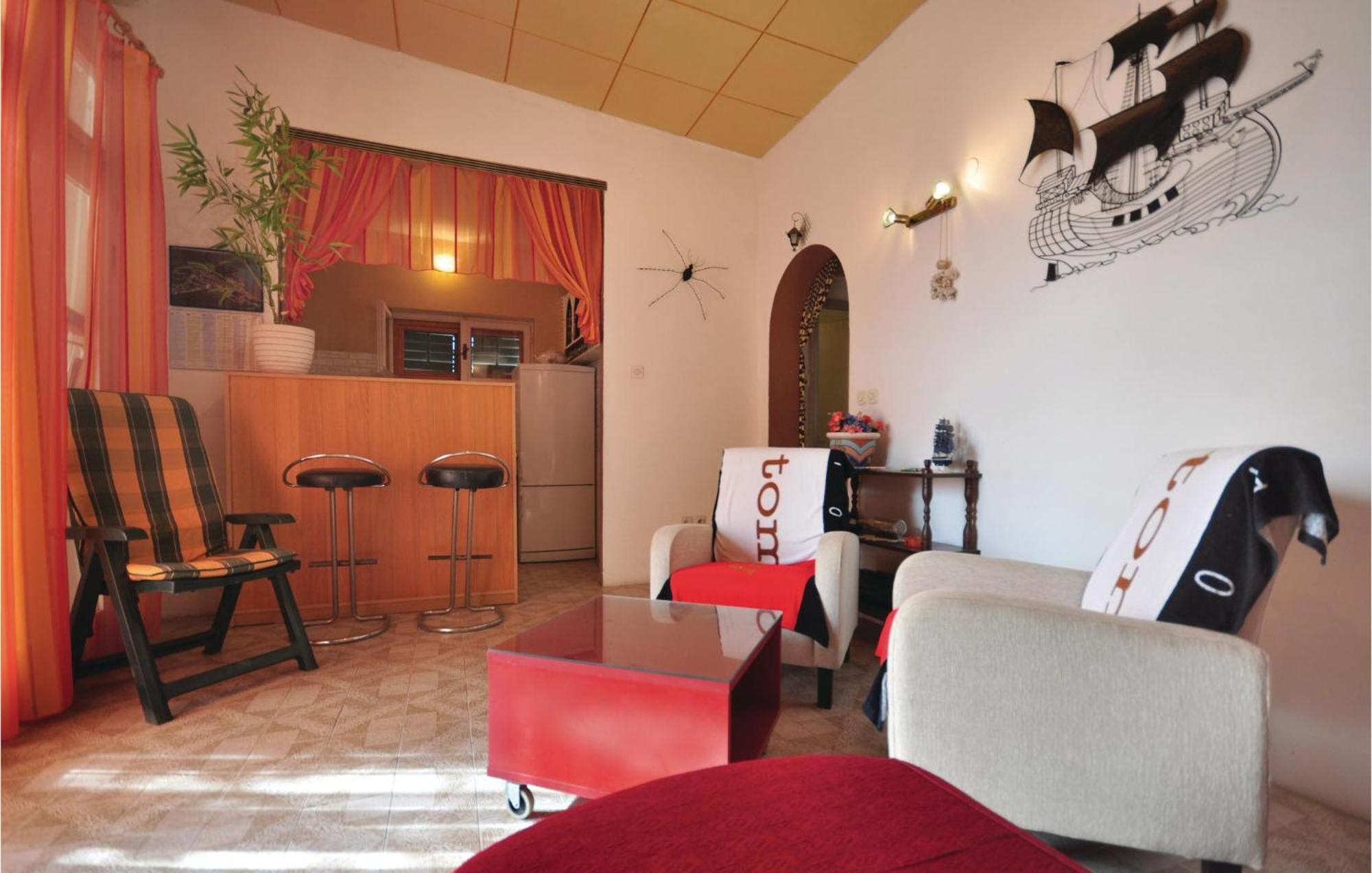 Awesome Home In Seget Vranjica With Wifi المظهر الخارجي الصورة