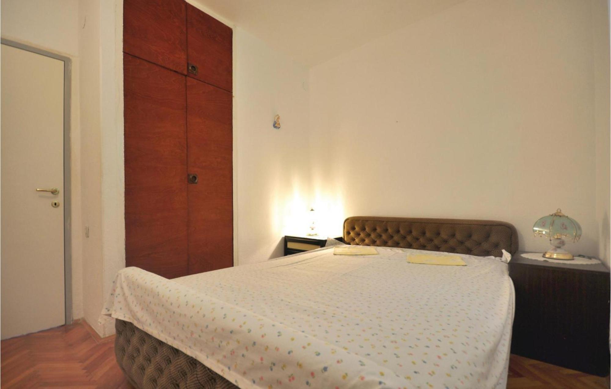 Awesome Home In Seget Vranjica With Wifi المظهر الخارجي الصورة